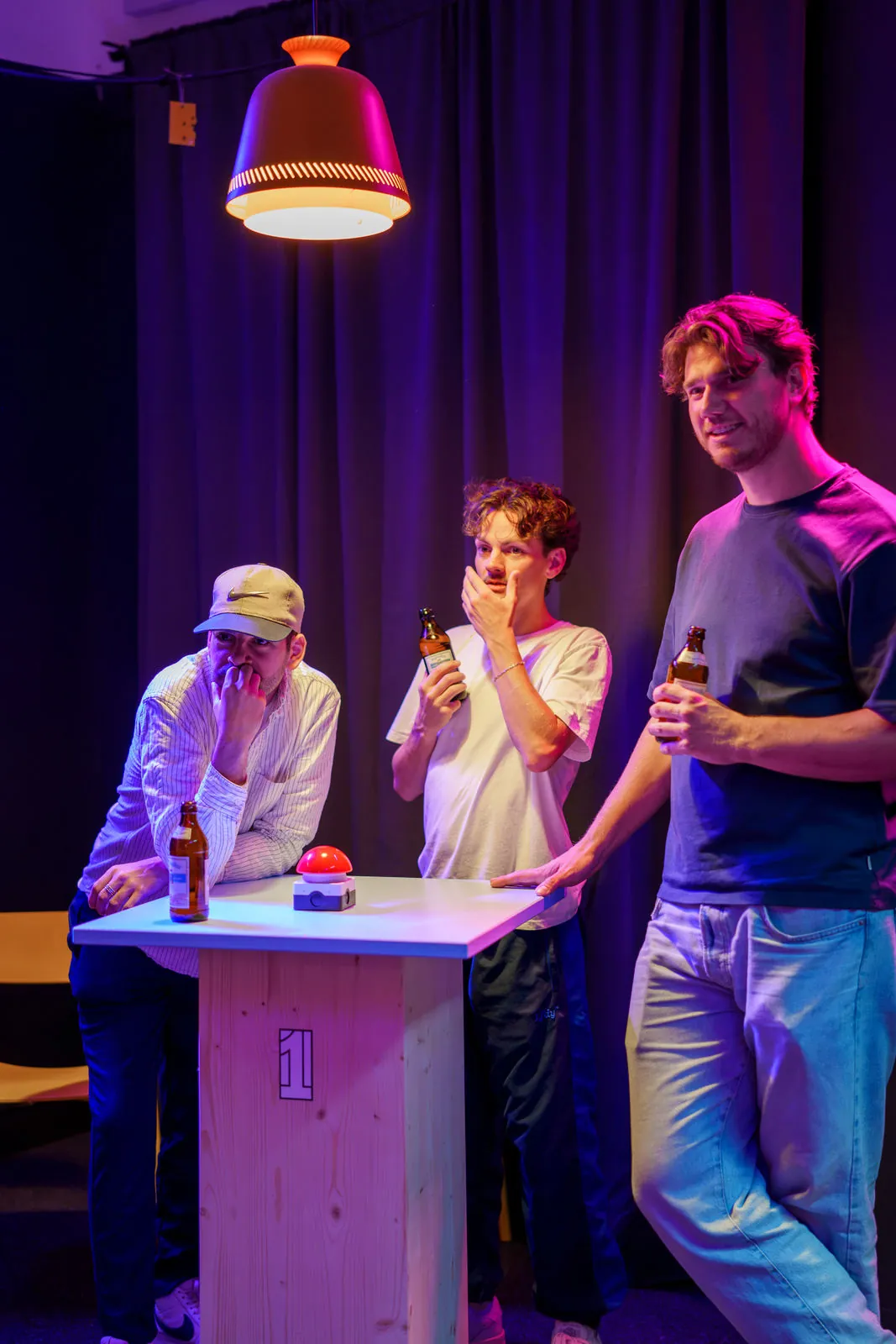 Spannung vor der Auflösung am Quiz-Buzzer bei The Big Bash